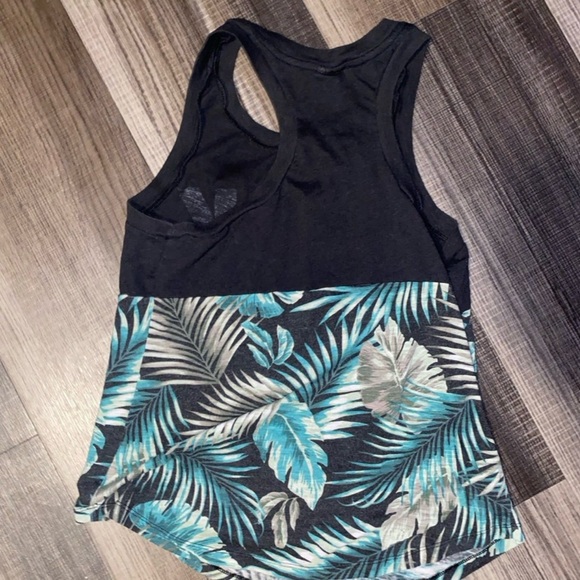 Vs Pink Limited Edition Tank top - Picture 14 of 16